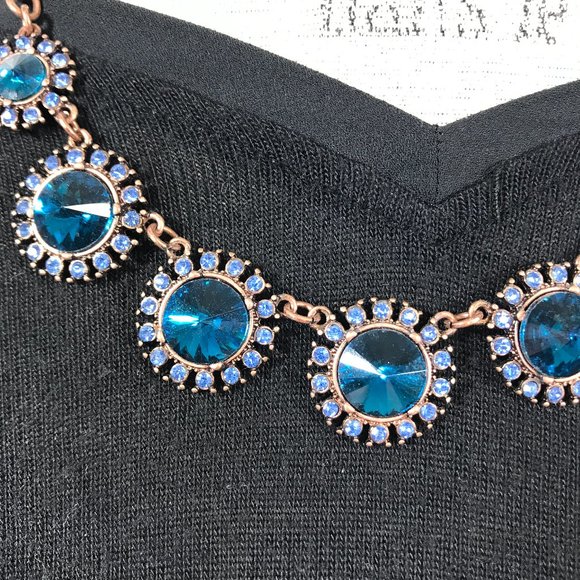 Vintage Blue Rhinestone Beautiful necklace - Picture 3 of 10